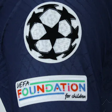 来自Paris Saint-Germain的Vitinha球衣