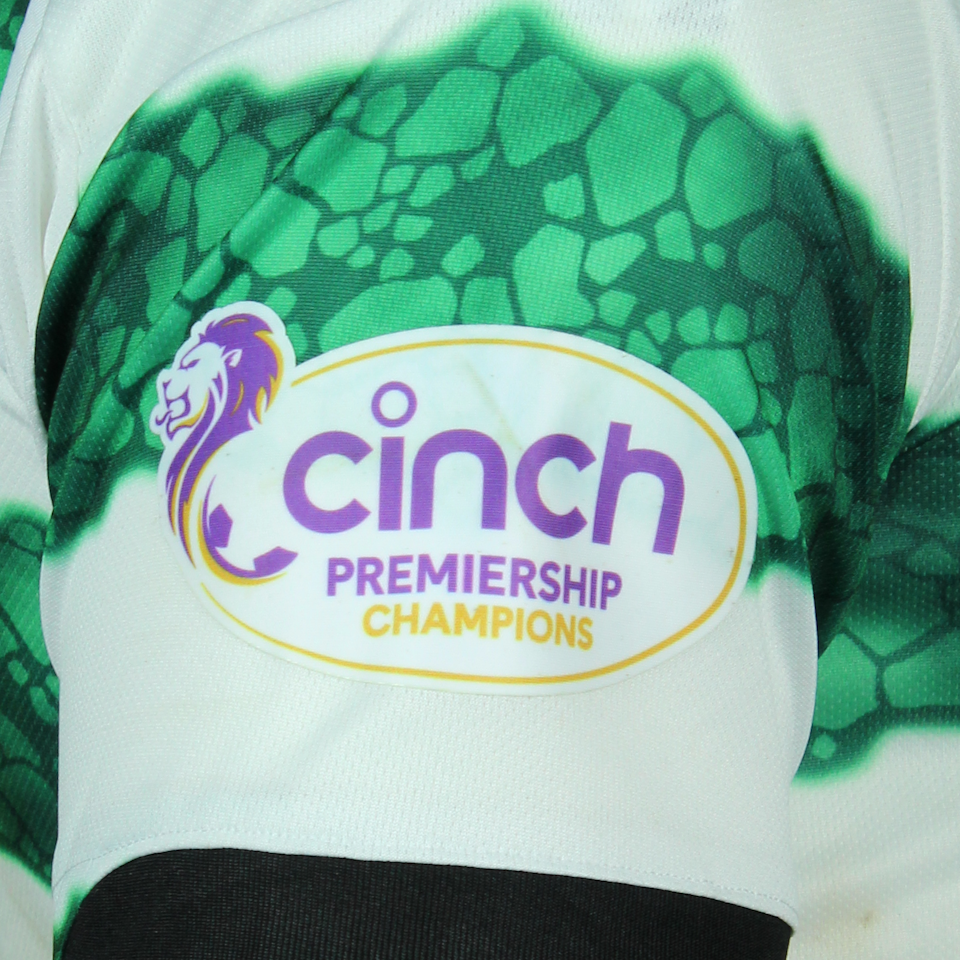 Daizen Maeda 鎌田大地 Celtic shirt