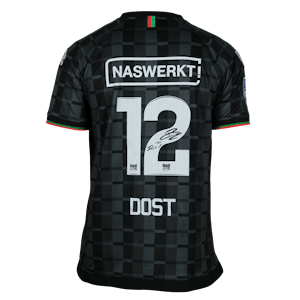 Bas Dost NEC forması