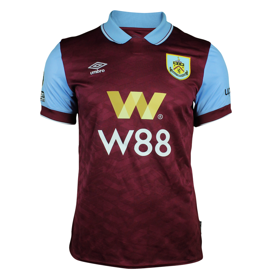 Luca Koleosho Burnley shirt