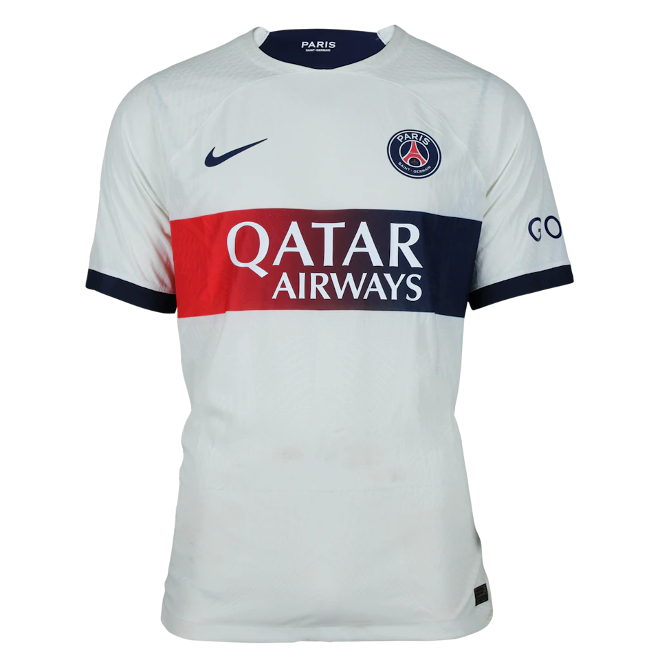 Paris Saint-Germain 팀의 Kylian Mbappé 셔츠