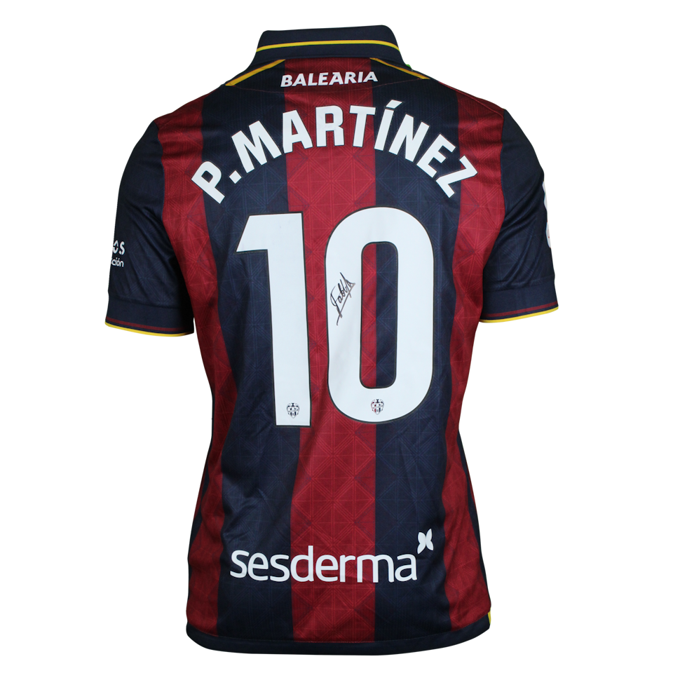 Pablo Martínez Andrés Levante UD shirt