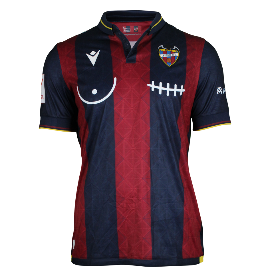 Pablo Martínez Andrés Levante UD shirt