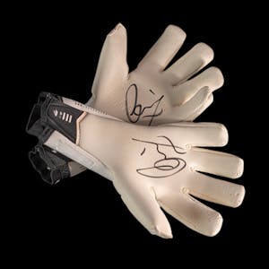 Max O'Leary Signed Goalkeeper Gloves
