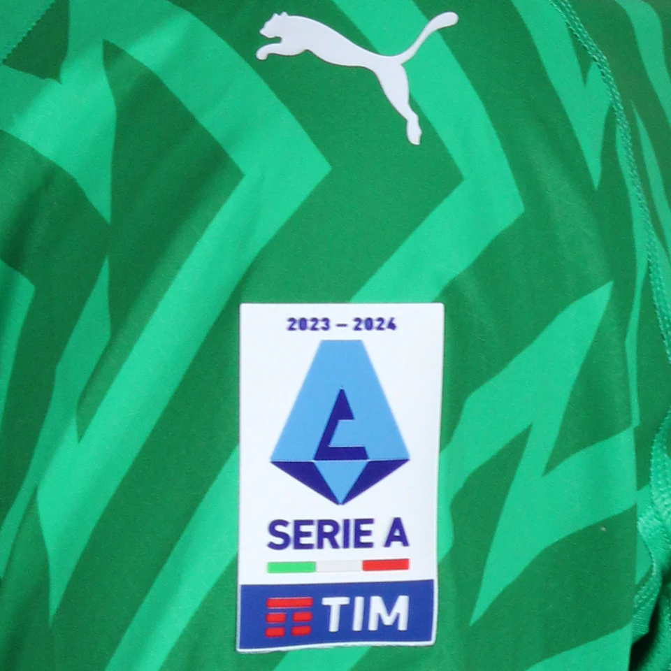 Mike Maignan | Signed by Giroud