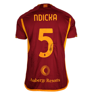 Evan Ndicka
