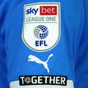 Ronnie Edwards Peterborough United のシャツ