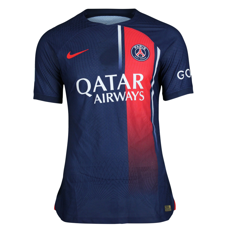 Lucas Hernández  Paris Saint-Germain shirt