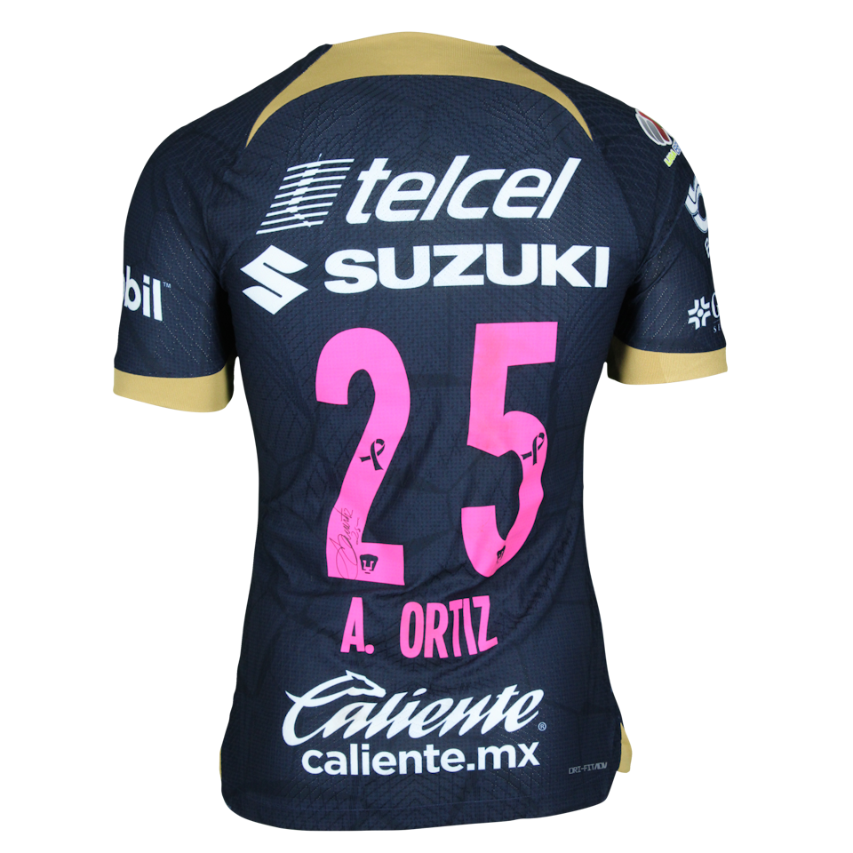 Arturo Ortíz Martínez Pumas jersey