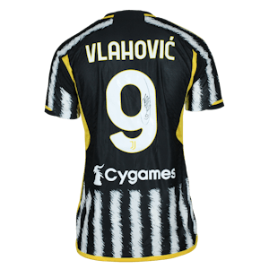 Dušan Vlahović Juventus FC shirt