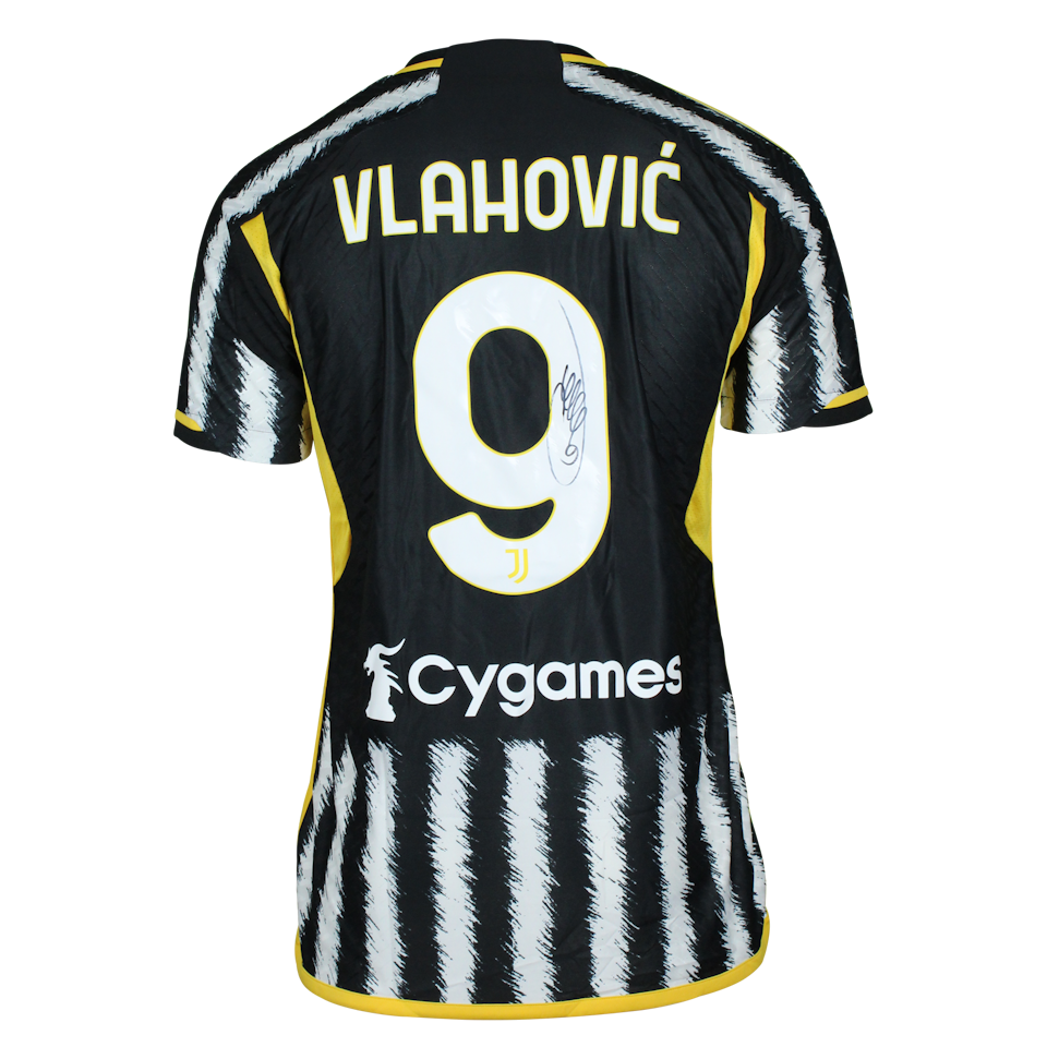 Dušan Vlahović Juventus FC shirt