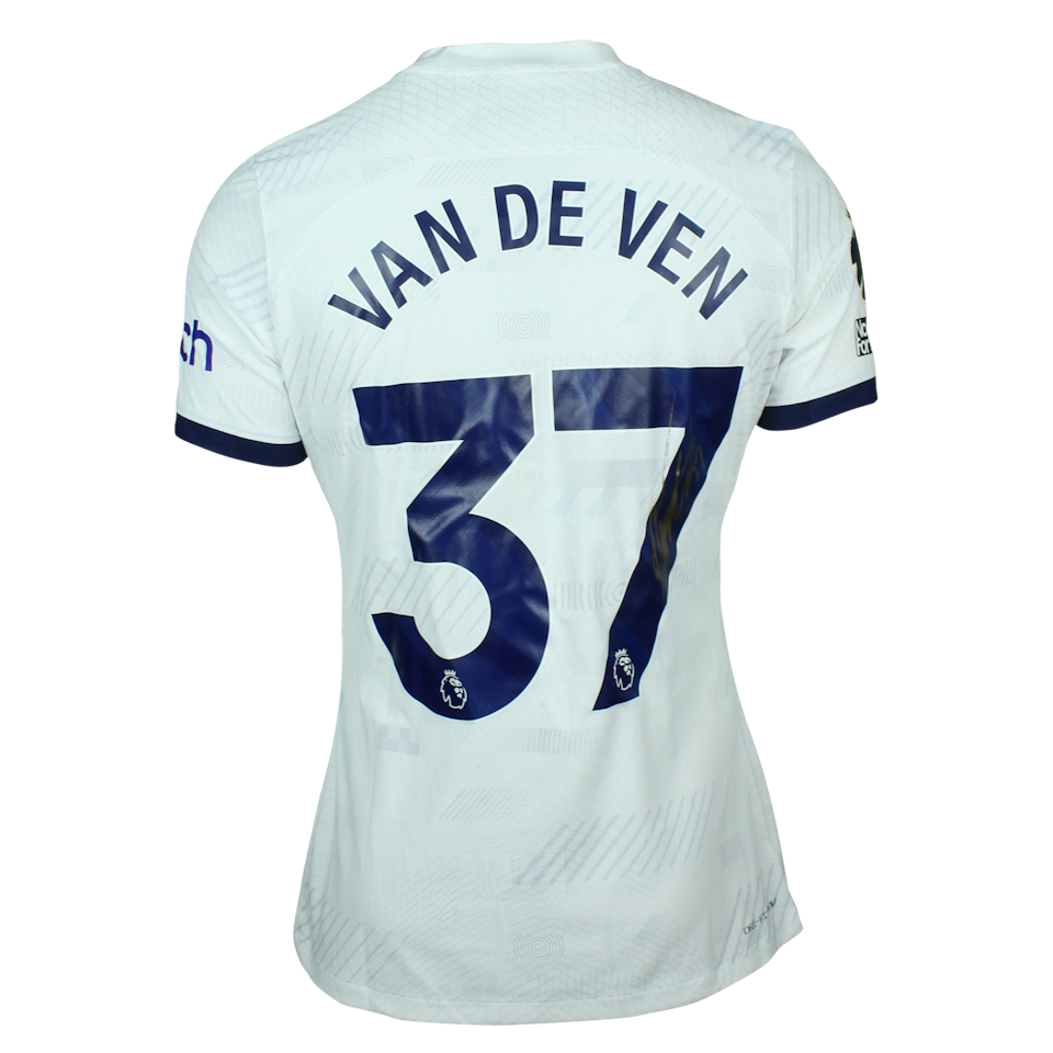 Shirt van Mickey van de Ven Tottenham Hotspur