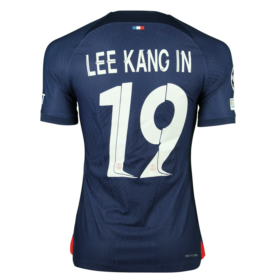 Paris Saint-Germain 팀의 Lee Kang In  셔츠