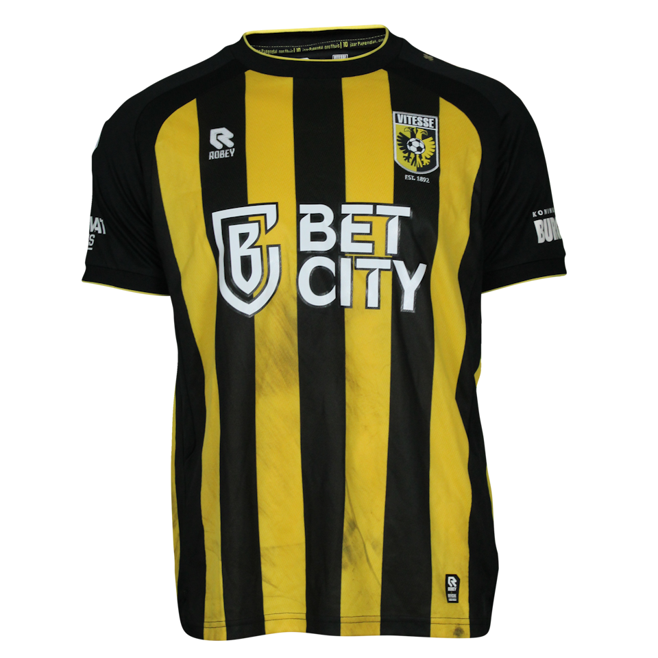 Mathijs Tielemans Vitesse shirt