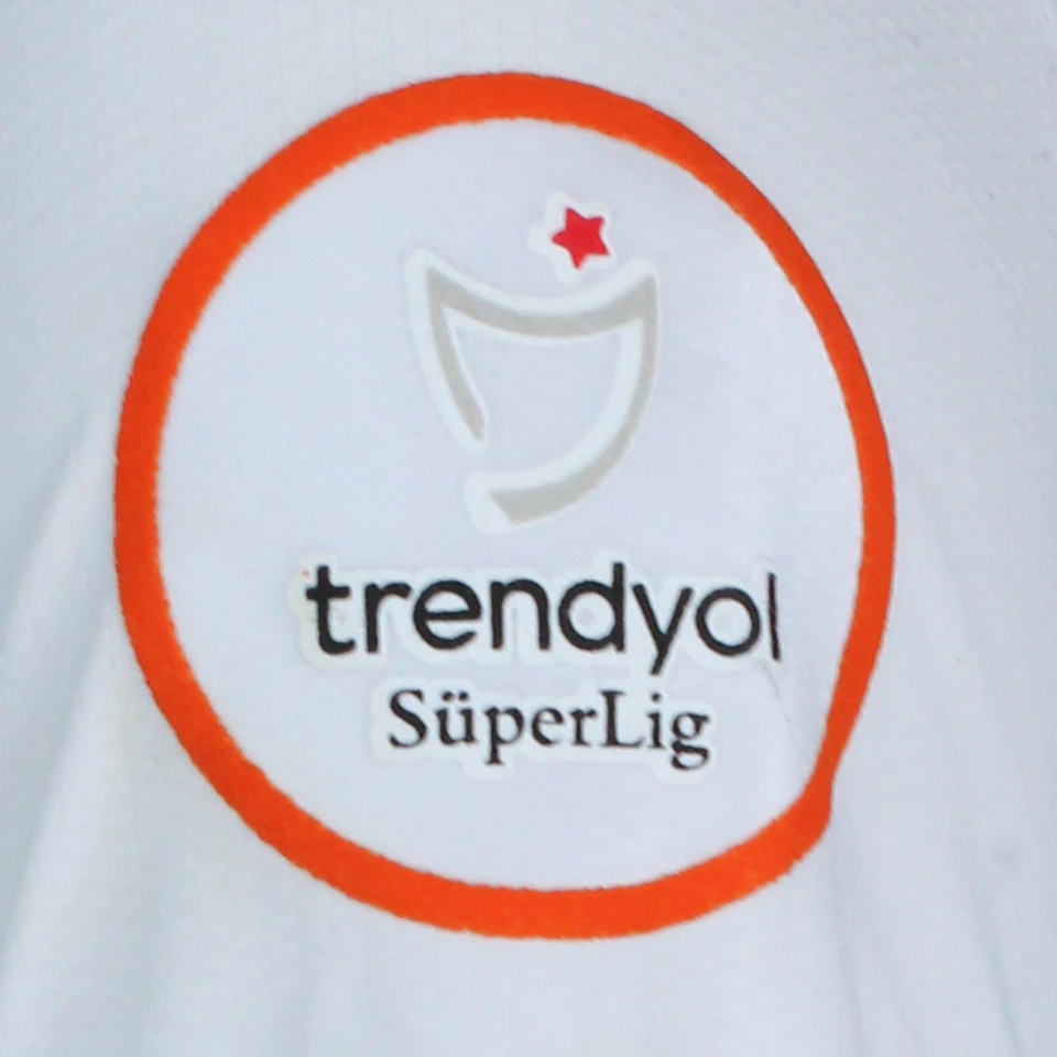 Fatih Karagümrük-Trikot von Otabek Shukurov