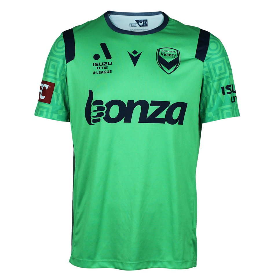 Paul Izzo Melbourne Victory shirt