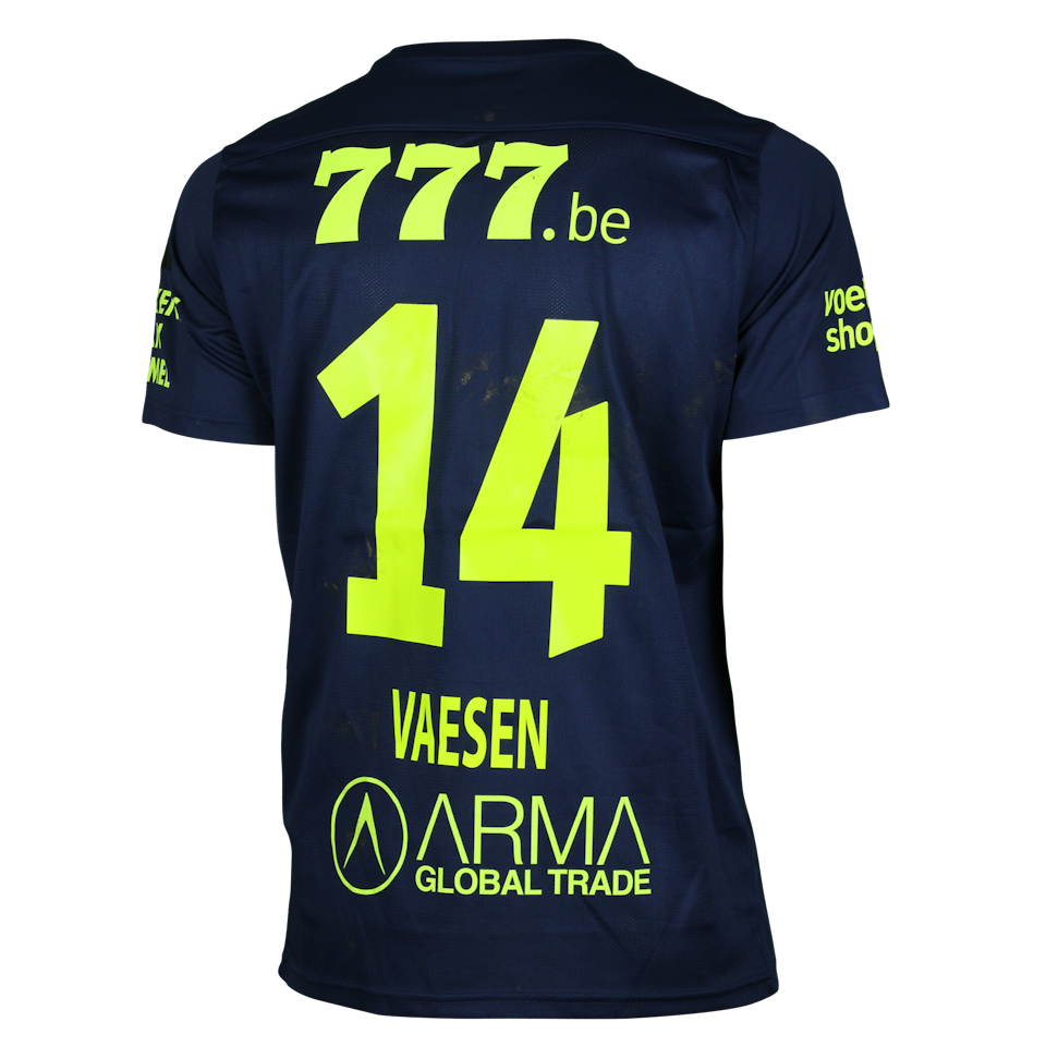Kyan Vaesen KVC Westerlo shirt