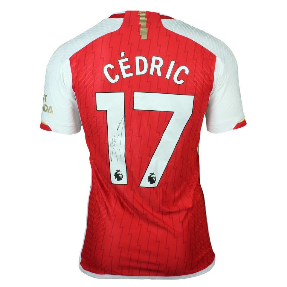 Cédric Soares Arsenal camisa.