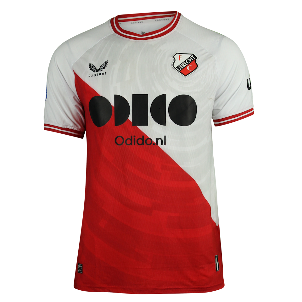 Yannick Leliendal FC Utrecht shirt