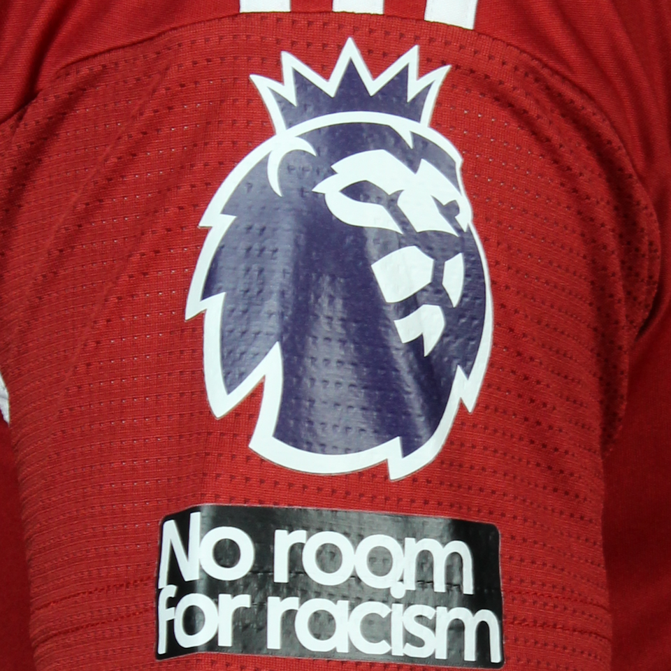 Cheikhou Kouyaté Nottingham Forest jersey