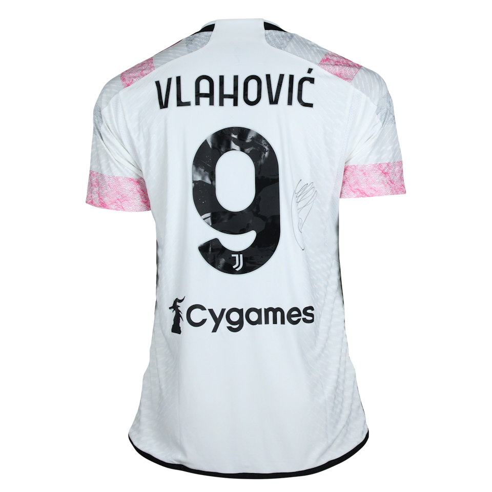 Dušan Vlahović Juventus FC shirt