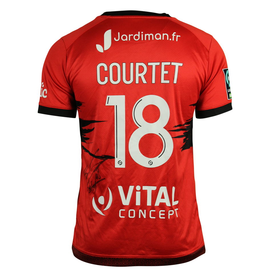 Gaëtan Courtet En Avant Guingamp shirt