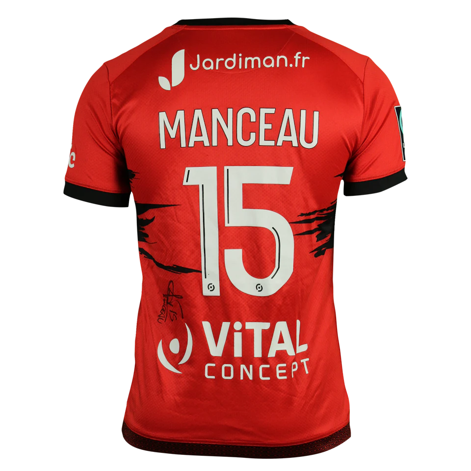 En Avant Guingamp 팀의 Vincent Manceau 셔츠