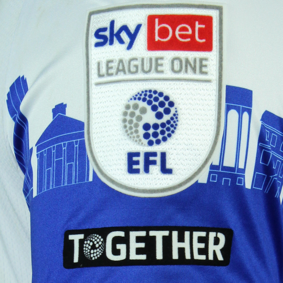 Tyler Bindon Reading shirt