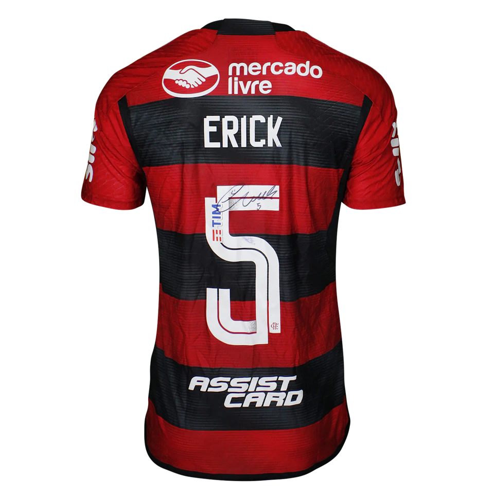 Erick Pulgar Flamengo camisa.