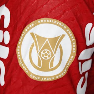 Guillermo Varela Flamengo shirt