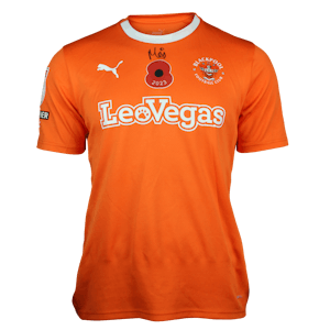 Marvin Ekpiteta Blackpool jersey