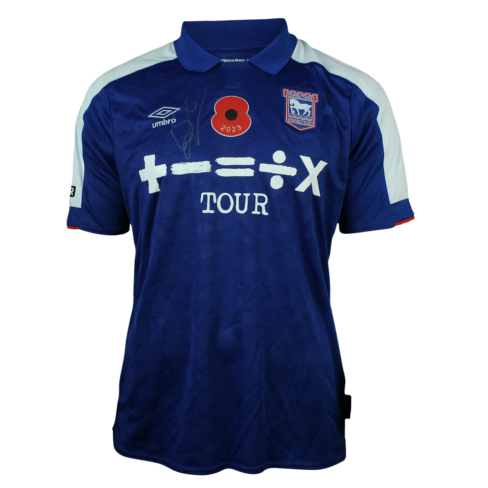 来自Ipswich Town的Luke Woolfenden球衣