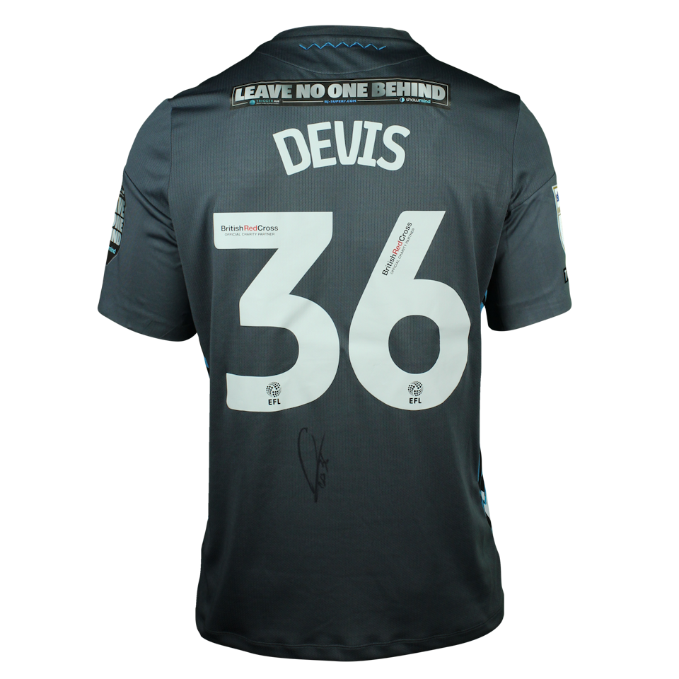 Devis Vasquez Sheffield Wednesday shirt