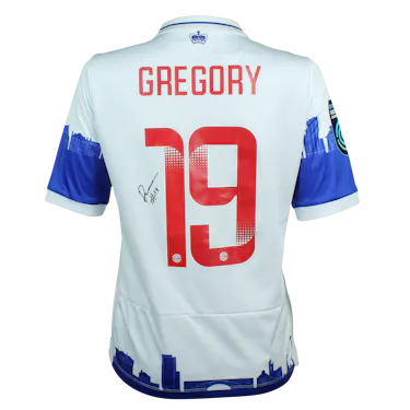 来自Reading Women的Freya Gregory球衣
