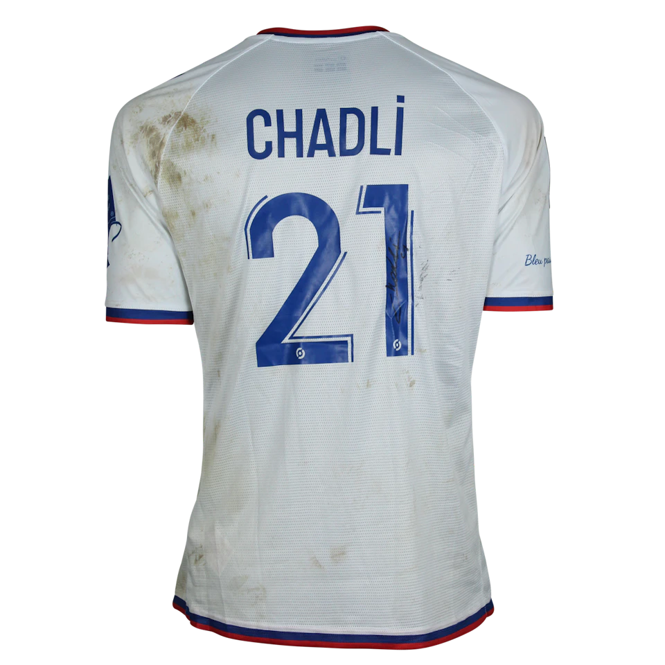 来自US Concarneau的Nassim Chadli球衣