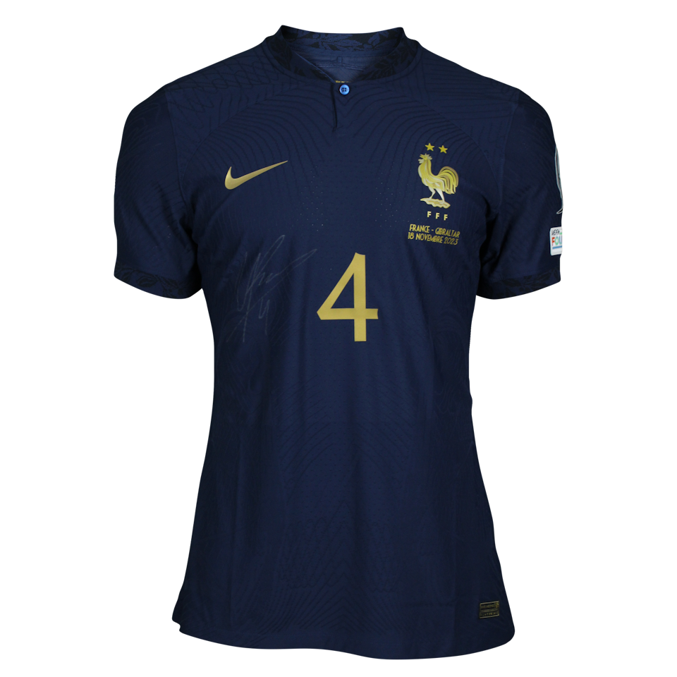 Dayot Upamecano France のシャツ