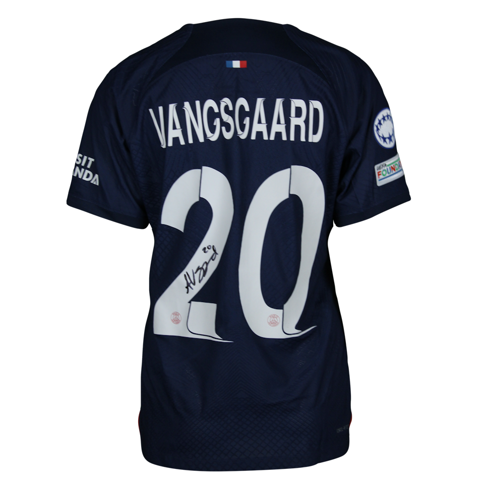 Amalie Vangsgaard Paris Saint-Germain Féminines のシャツ