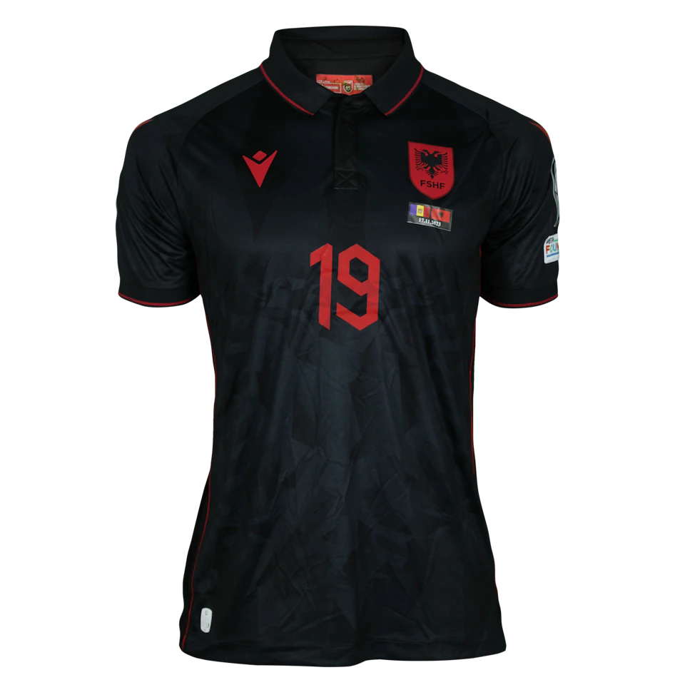 Albania-Trikot von Mirlind Daku