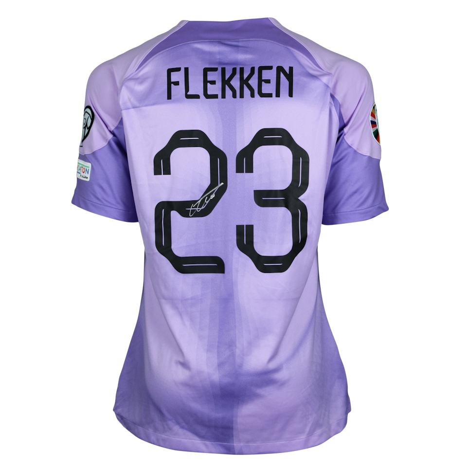 Mark Flekken Netherlands shirt