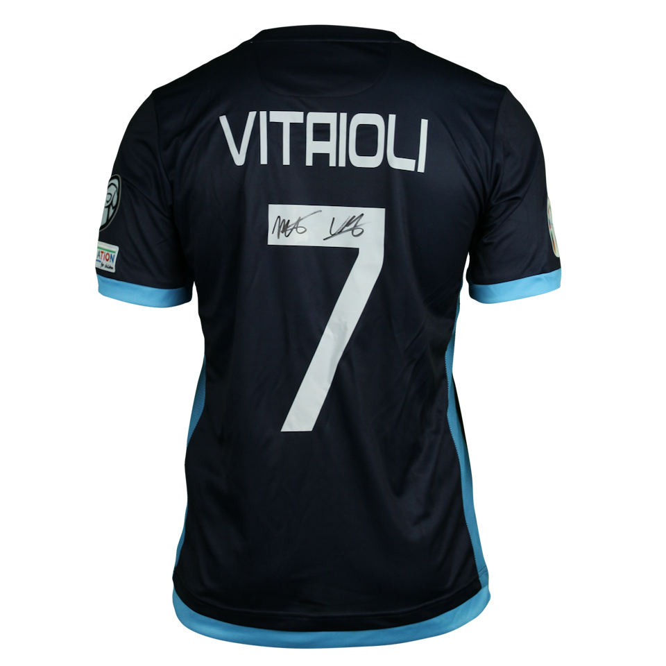 Matteo Vitaioli San Marino camisa.