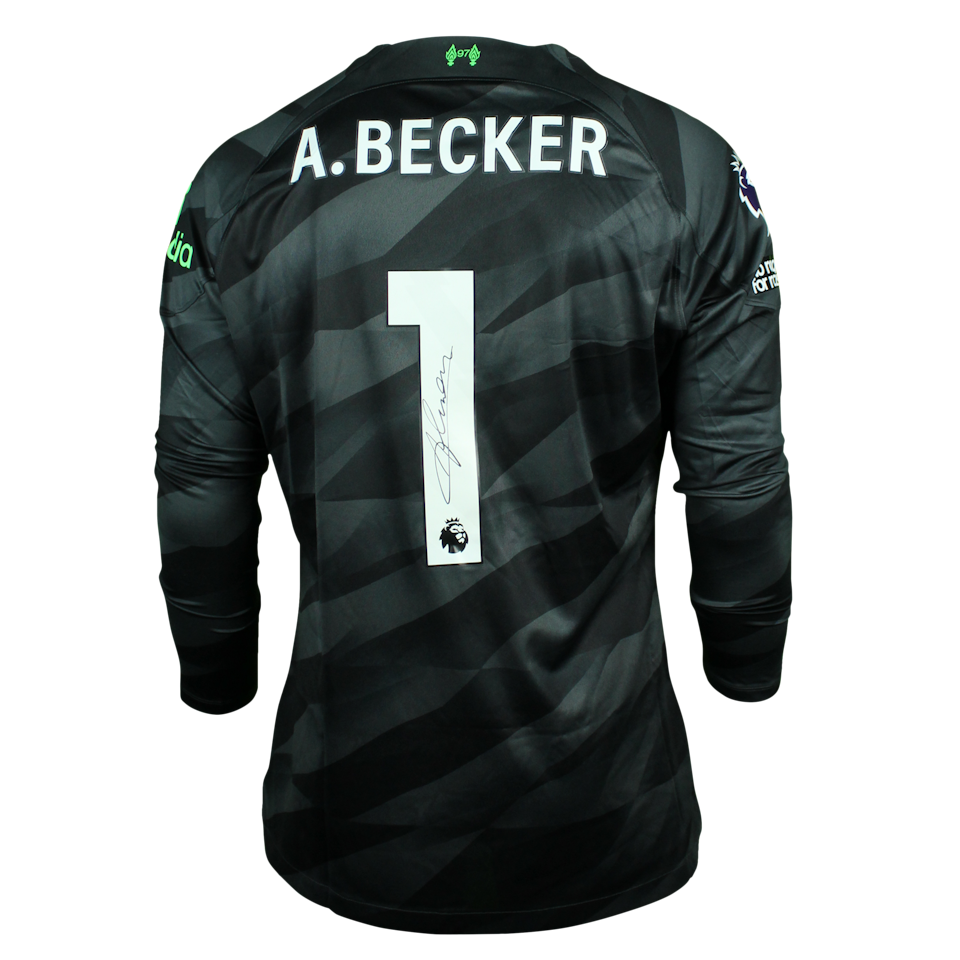 Alisson Becker Liverpool forması