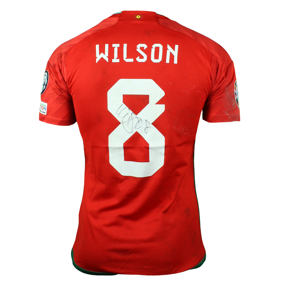 Shirt van Harry Wilson Wales