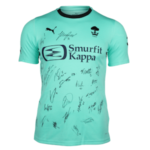 Squad Signed Shirt - 3