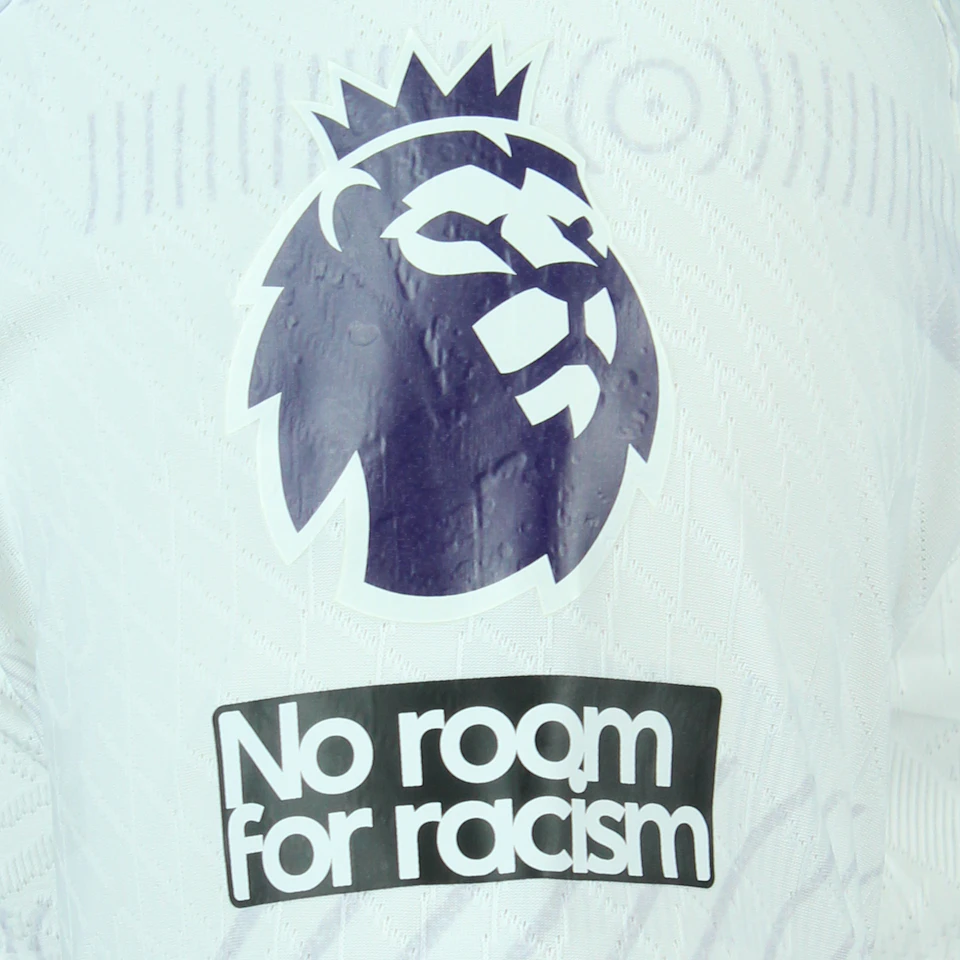 来自Tottenham Hotspur的Destiny Udogie球衣