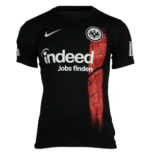Makoto Hasebe Eintracht Frankfurt shirt