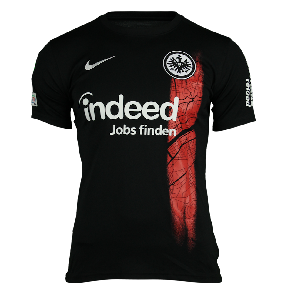 Makoto Hasebe Eintracht Frankfurt shirt
