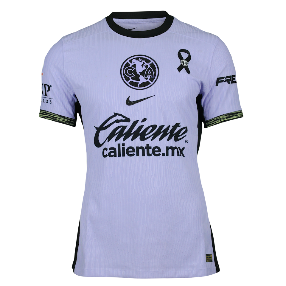 Julián Andrés Quiñones Quiñones Club América shirt