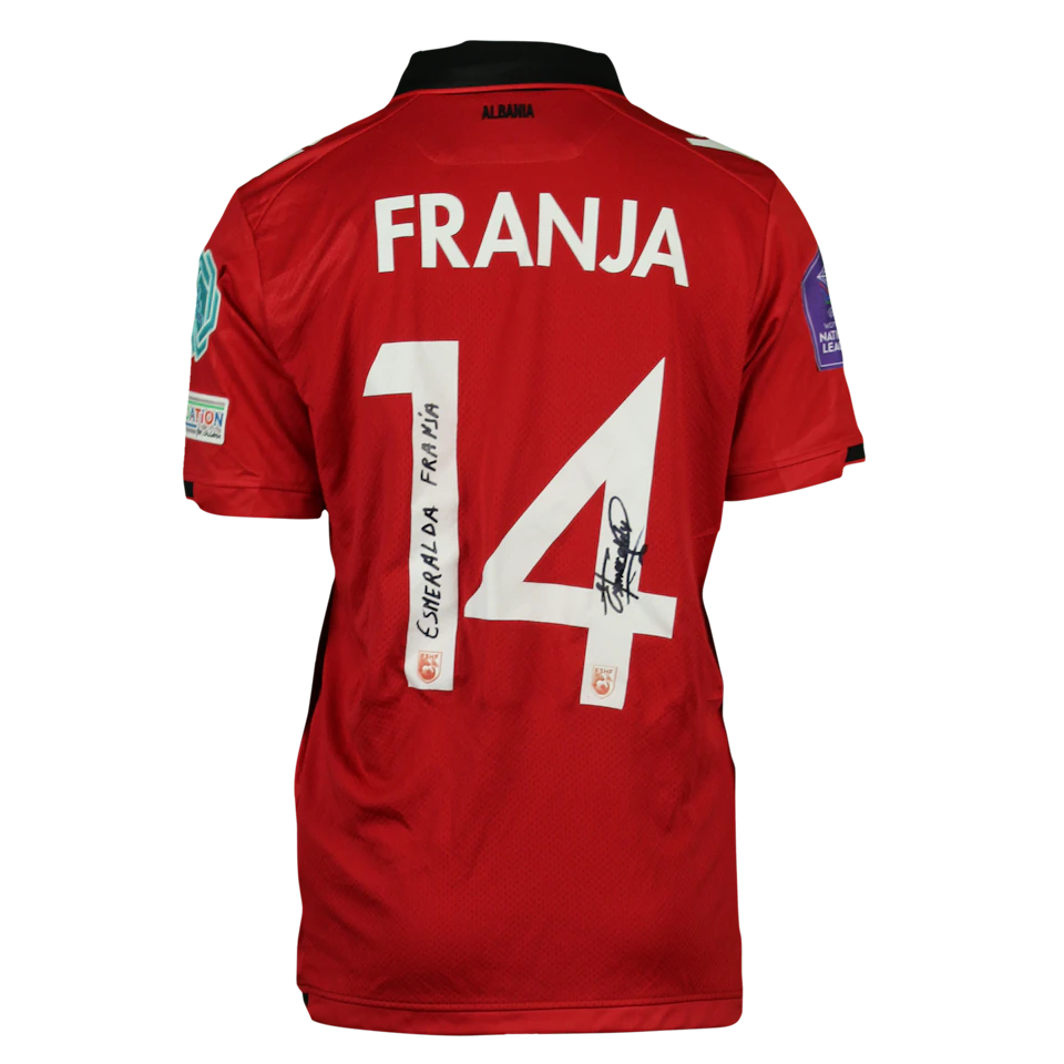 Ezmiralda Franja Albania W camisa.