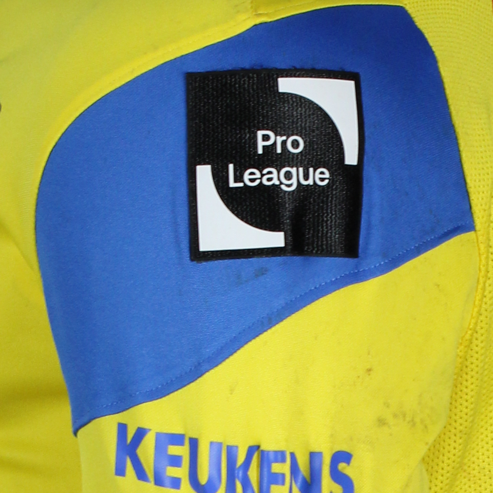 KVC WesterloYusuke Matsuo球衣