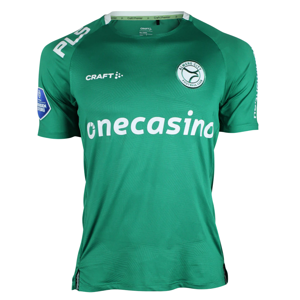 来自Almere City的Yann Kitala球衣